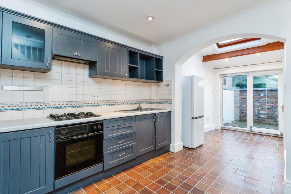 2 bed End of Terrace