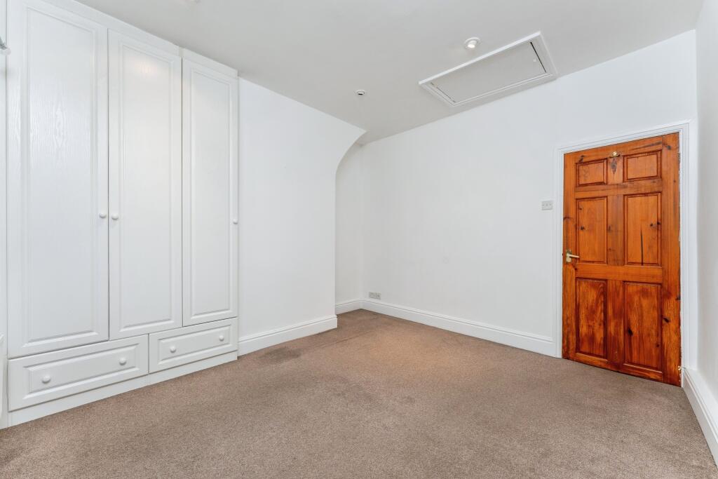 2 bed End of Terrace