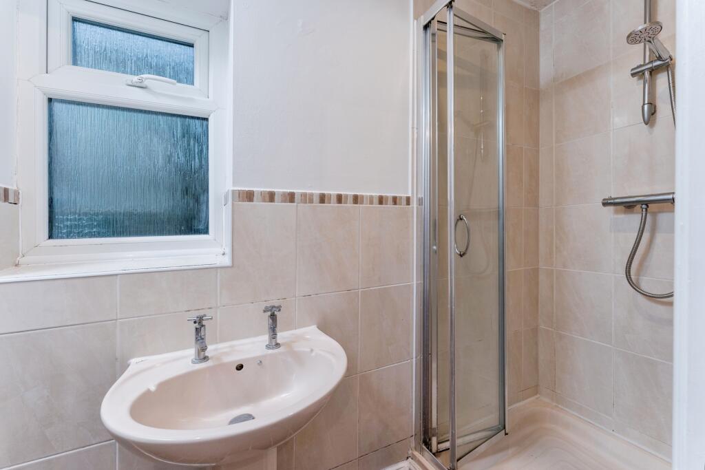 2 bed End of Terrace