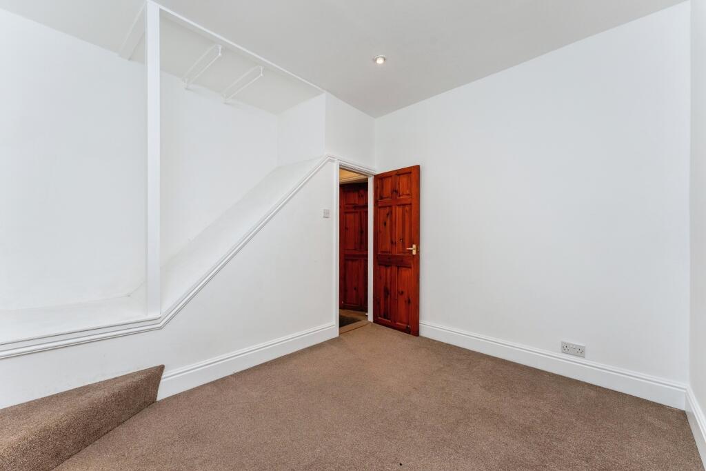 2 bed End of Terrace