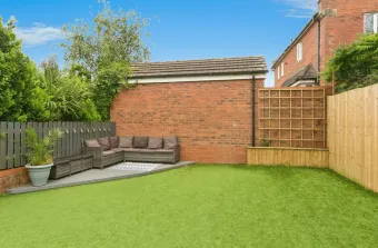 4 bed Detached