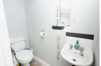 4 bed Detached