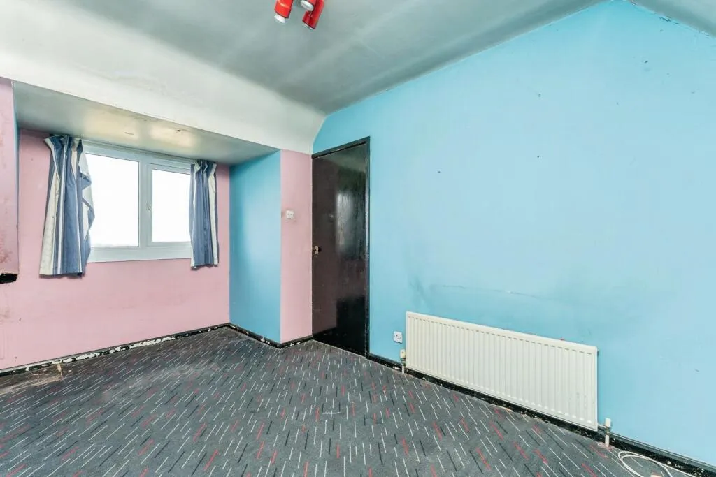 4 bed Semi-Detached