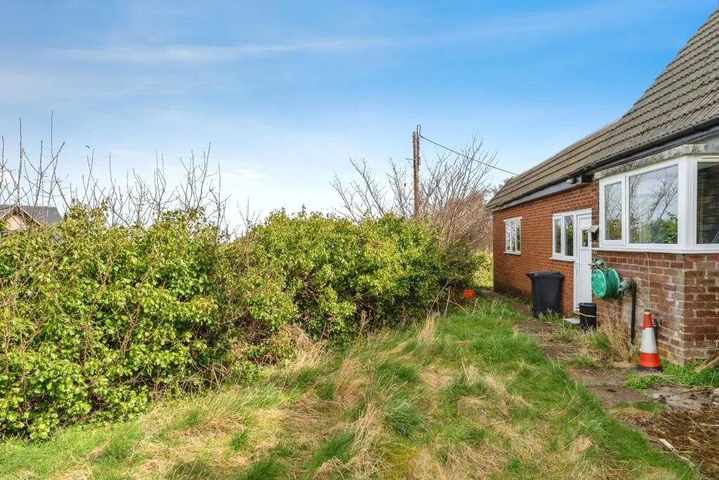 4 bed Semi-Detached