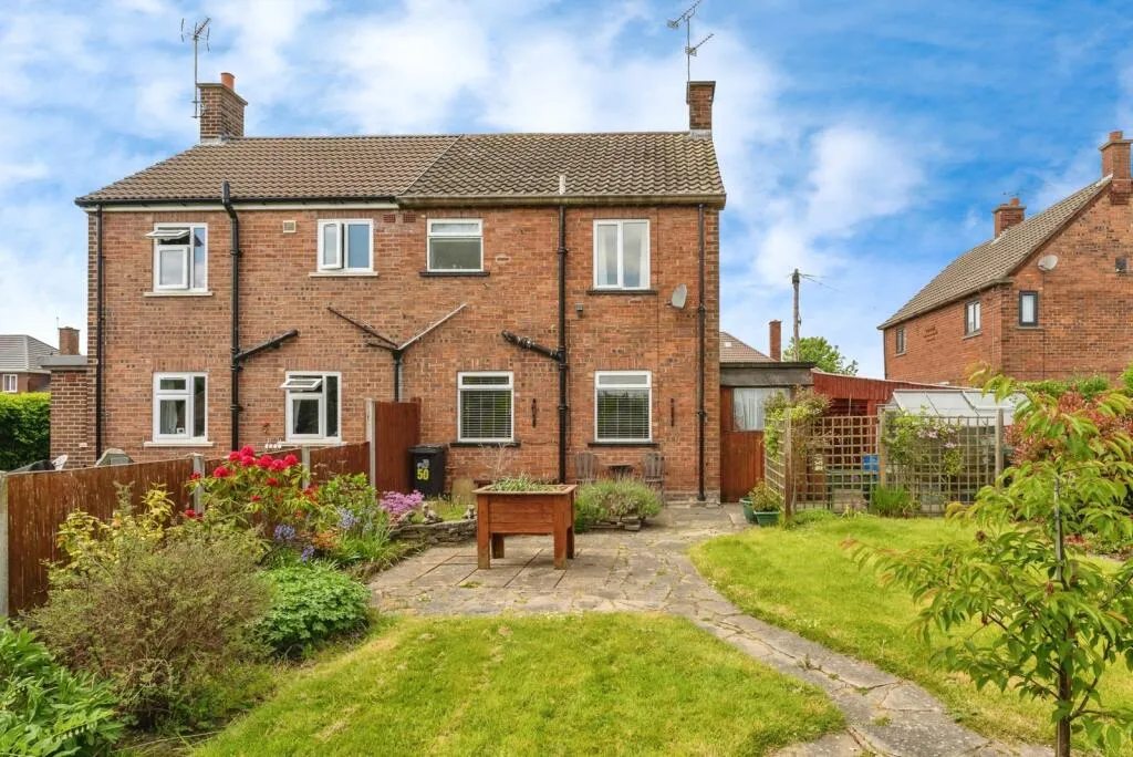 2 bed Semi-Detached