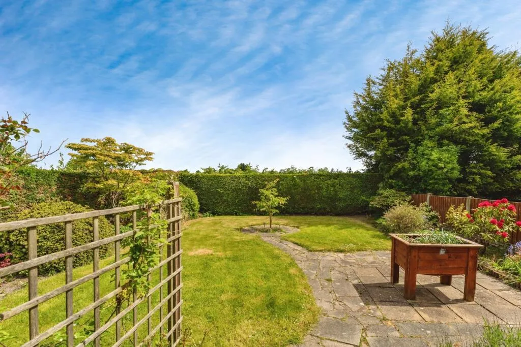 2 bed Semi-Detached
