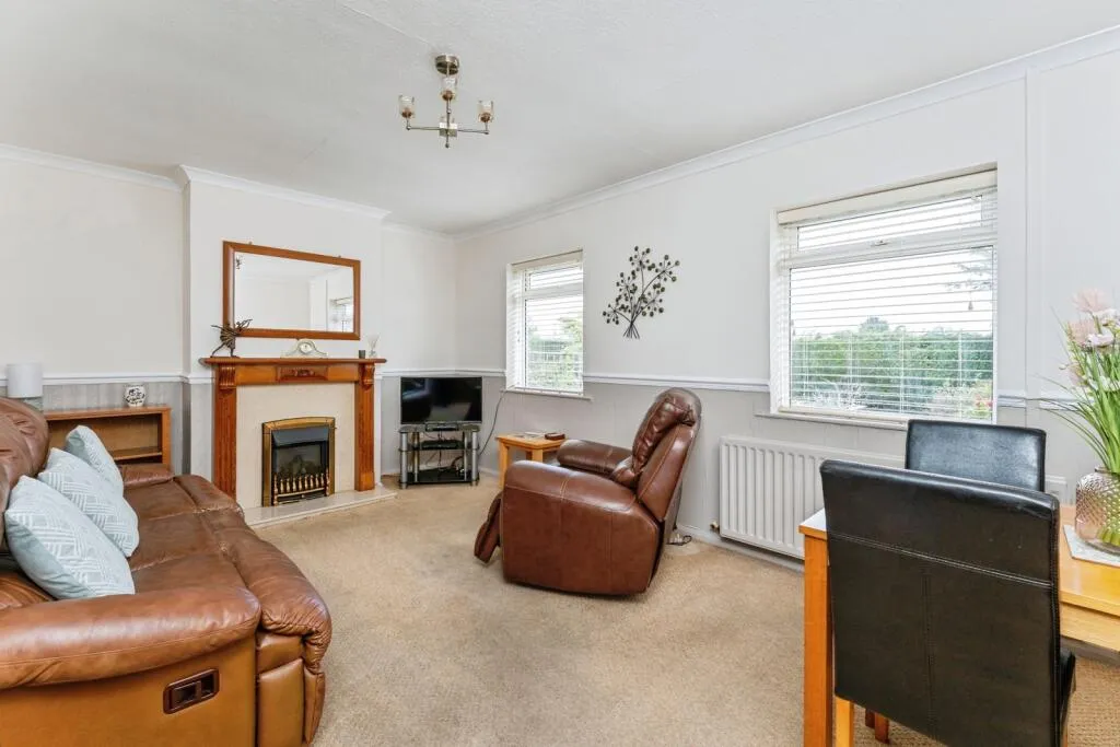 2 bed Semi-Detached