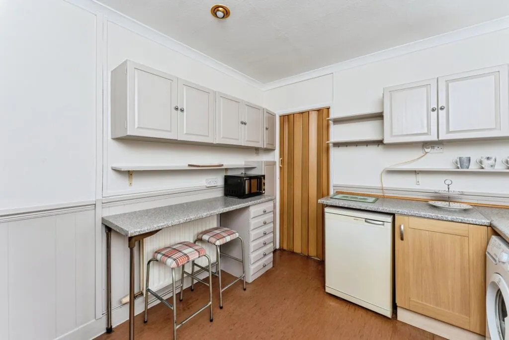 2 bed Semi-Detached