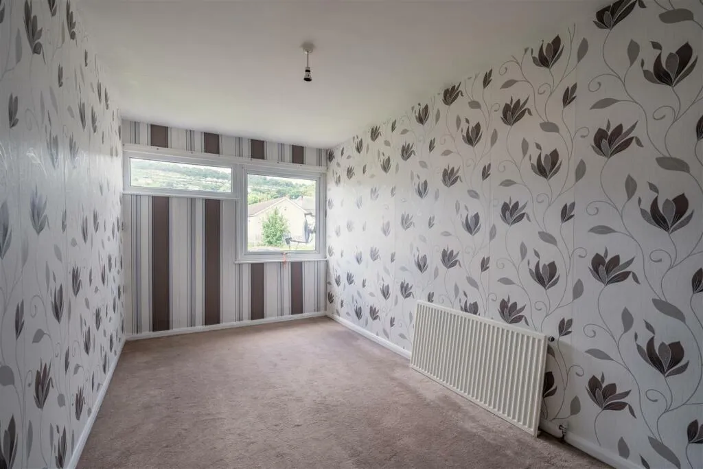 3 bed Terraced