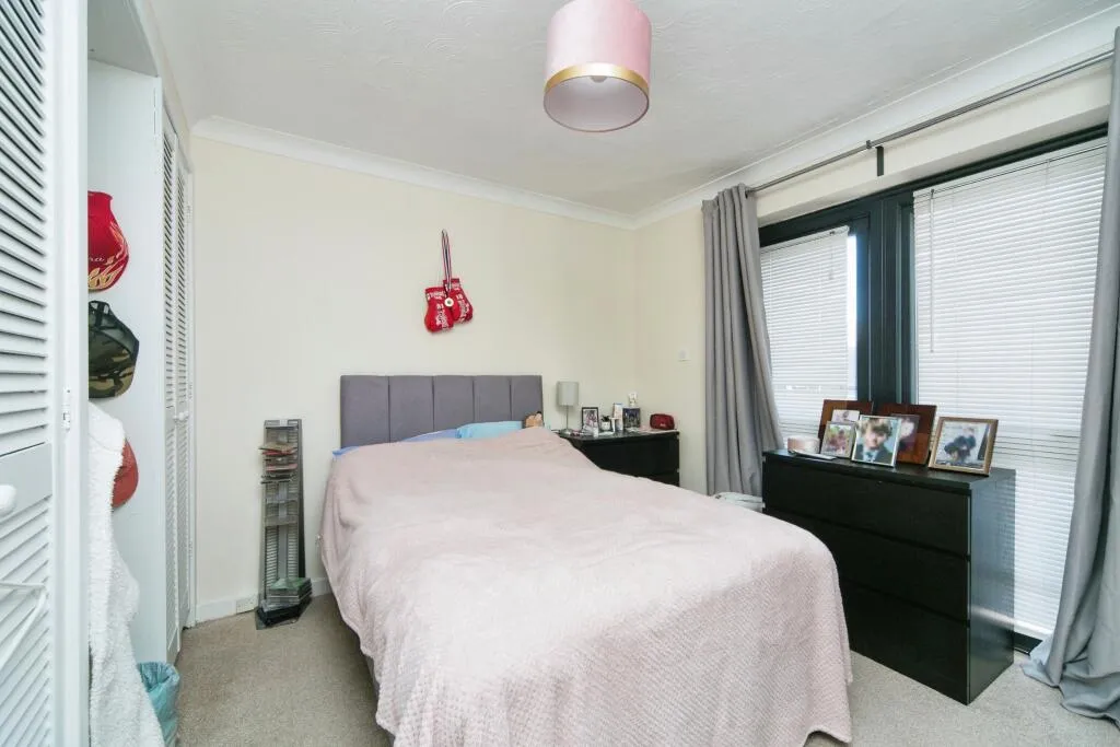 1 bed Maisonette
