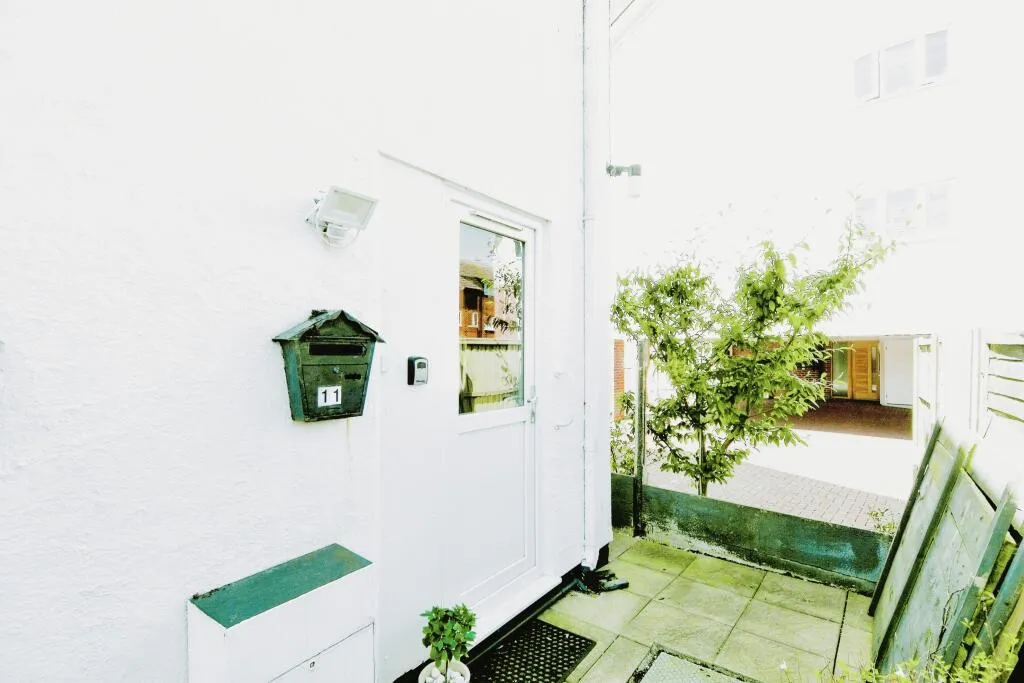 1 bed Maisonette