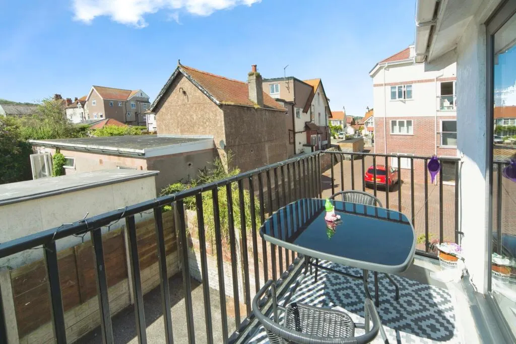 1 bed Maisonette