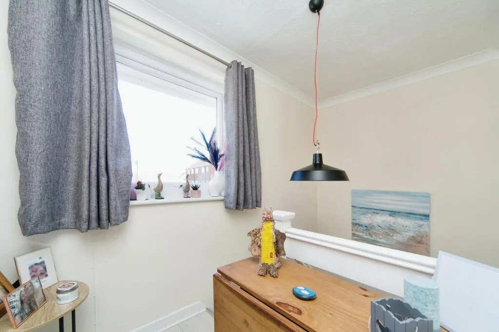 1 bed Maisonette