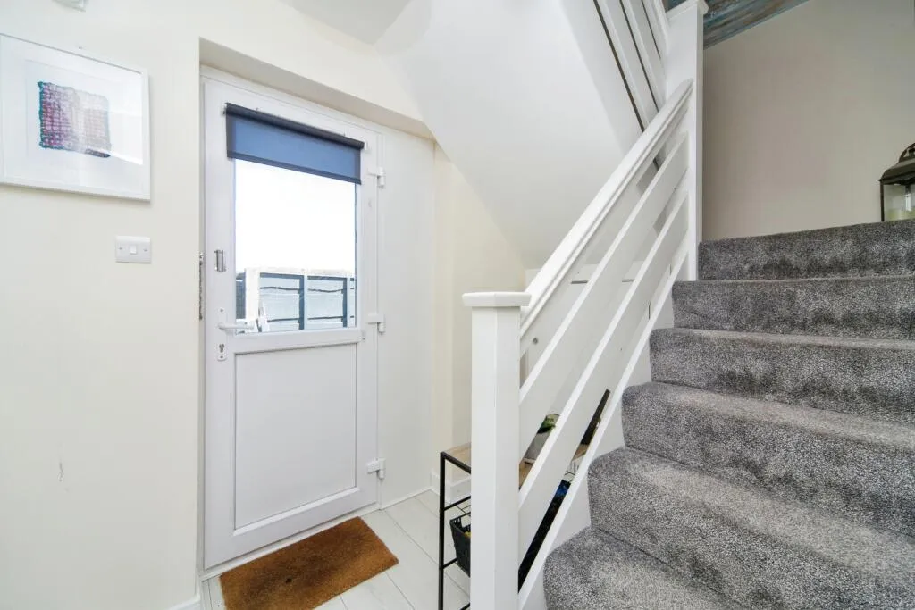 1 bed Maisonette