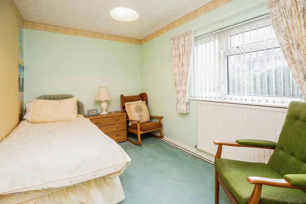 4 bed Detached