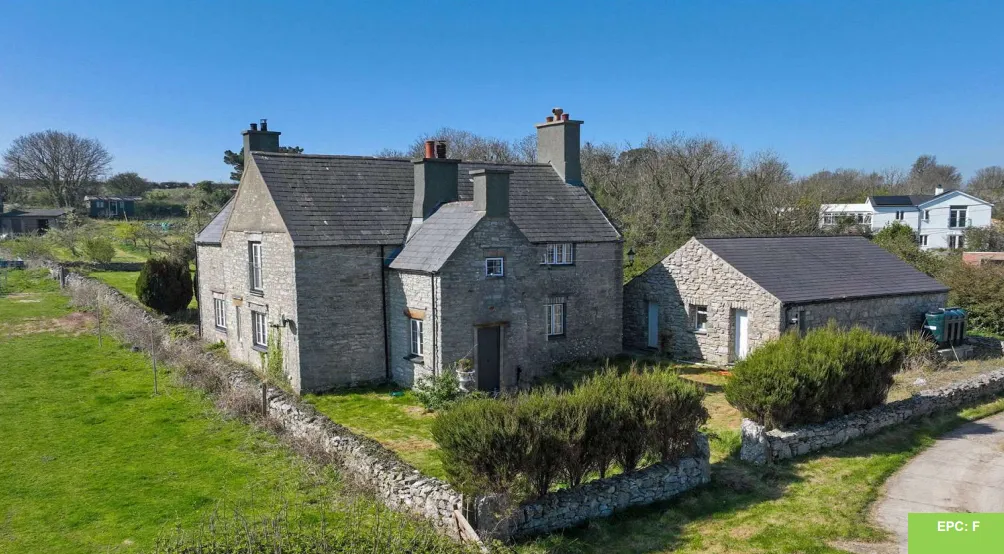 4 bed Detached