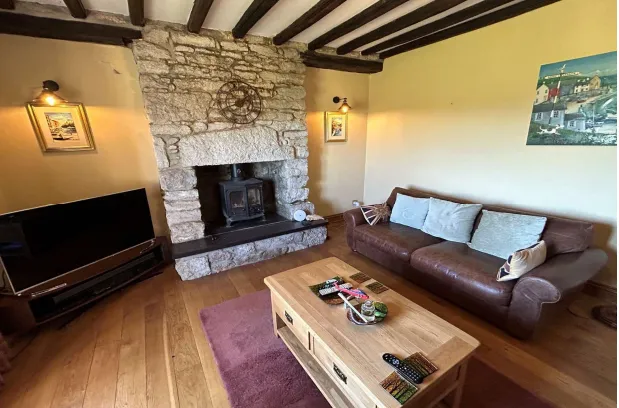 4 bed Detached