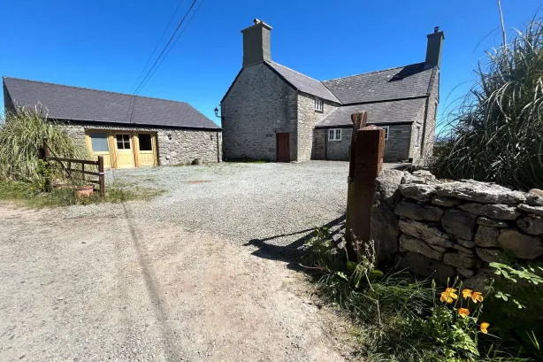 4 bed Detached