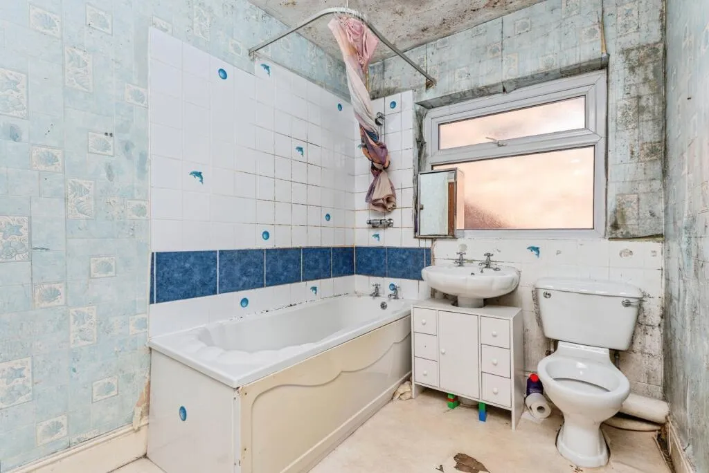 2 bed End of Terrace