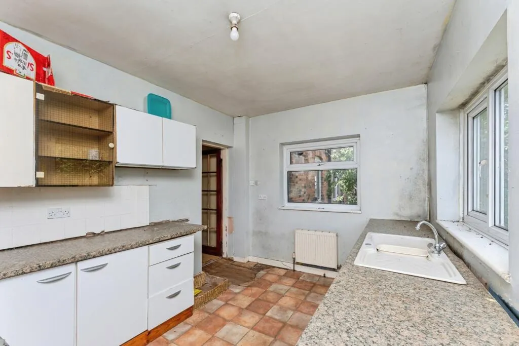 2 bed End of Terrace