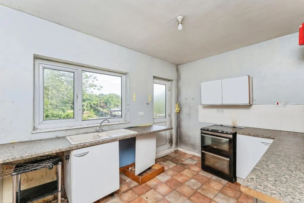 2 bed End of Terrace