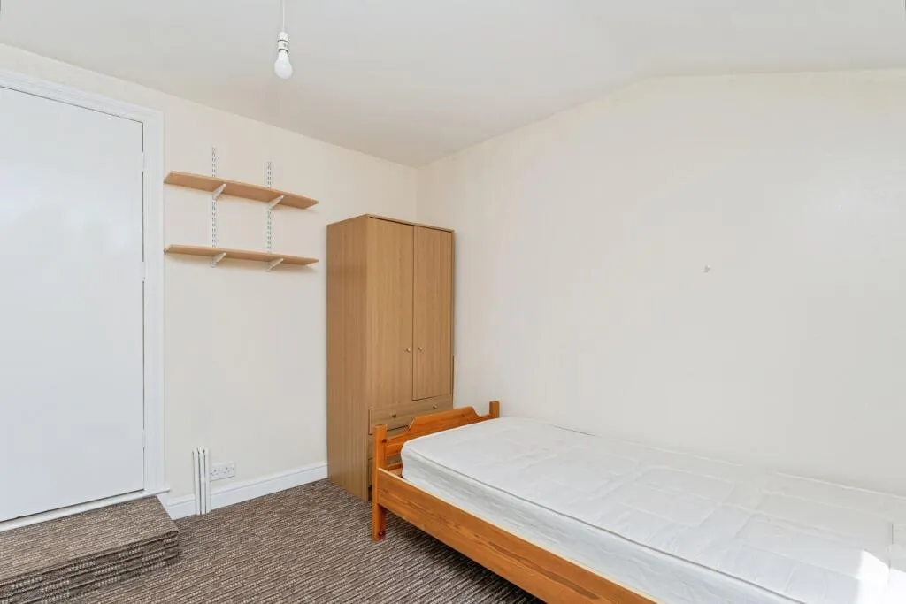 3 bed Terraced