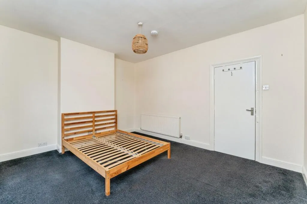3 bed Terraced