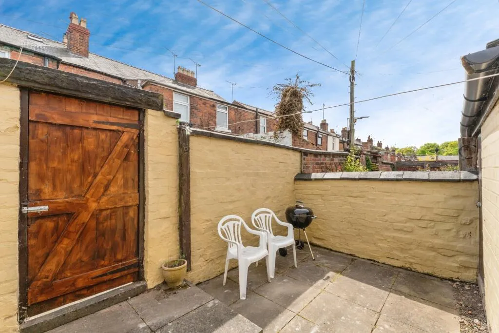3 bed Terraced