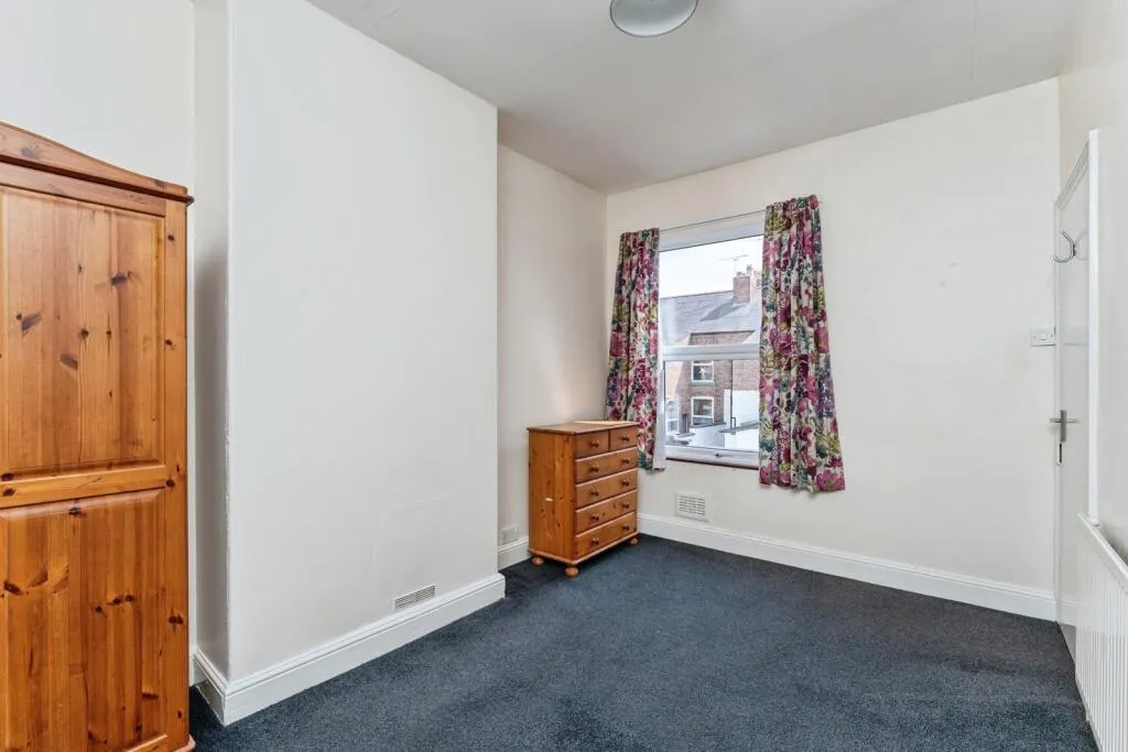 3 bed Terraced