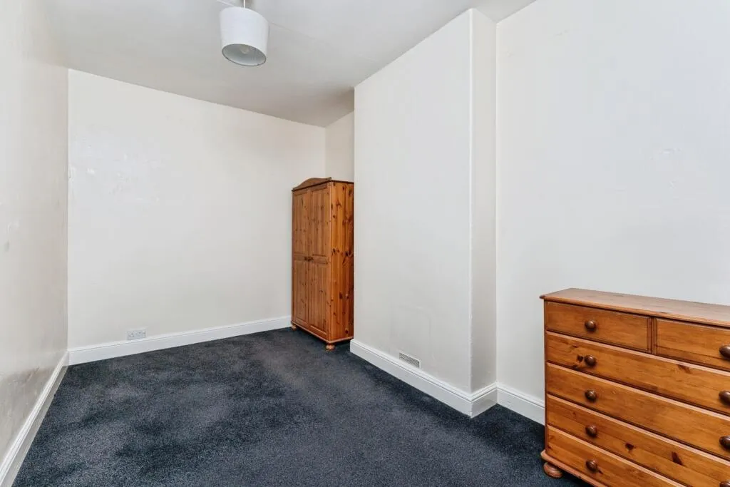 3 bed Terraced