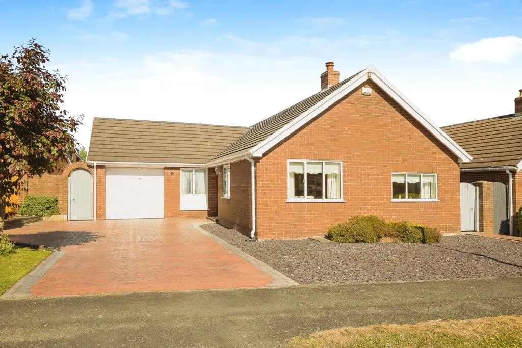 3 bed Detached Bungalow