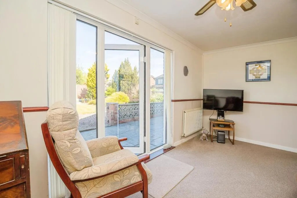 3 bed Detached Bungalow