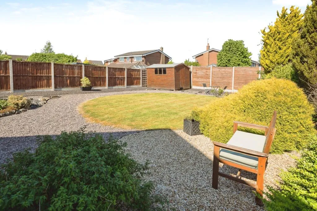 3 bed Detached Bungalow