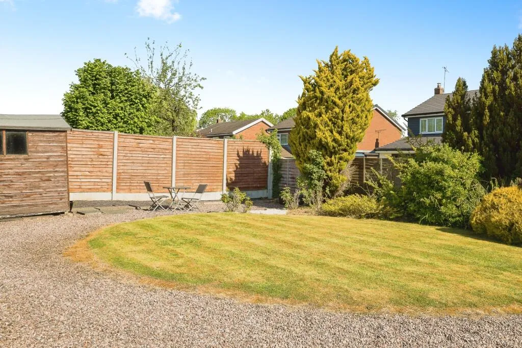 3 bed Detached Bungalow