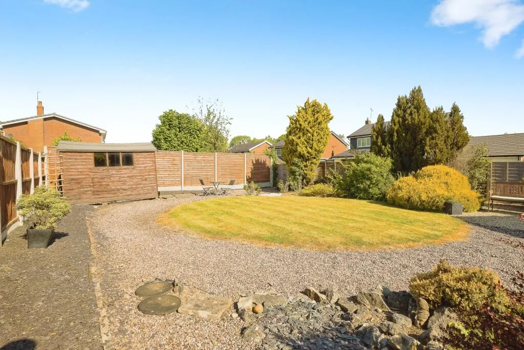 3 bed Detached Bungalow