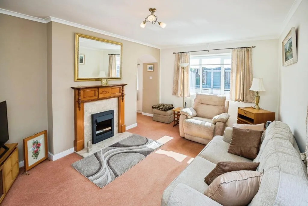 3 bed Detached Bungalow