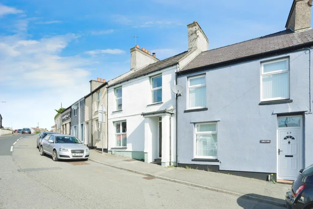 3 bed Terraced