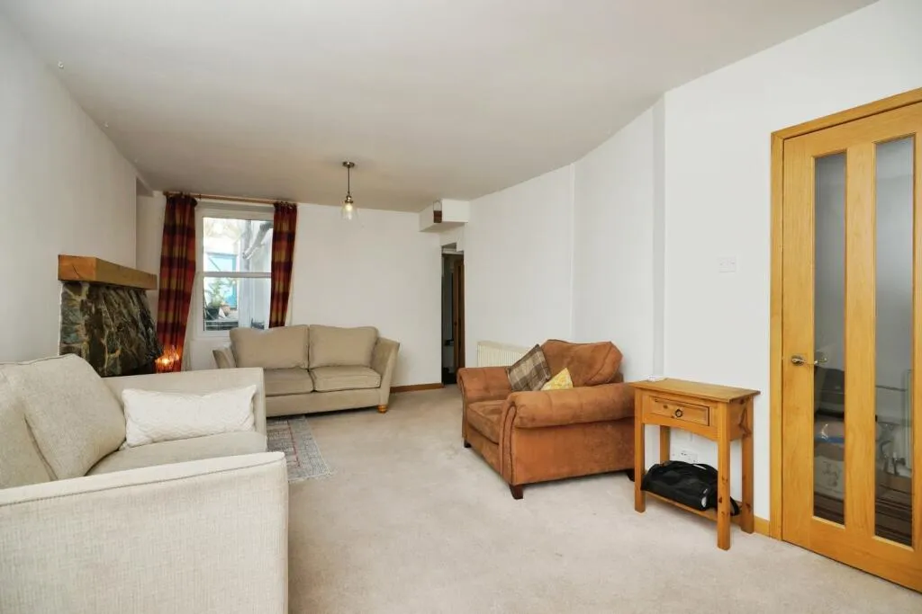 3 bed Terraced