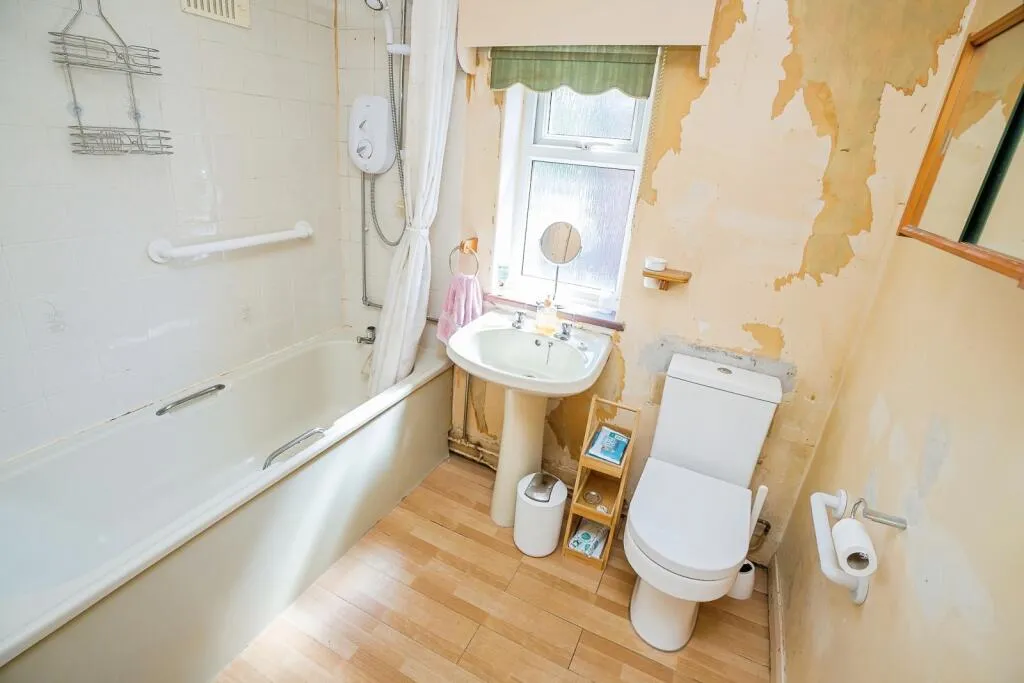 3 bed Semi-Detached