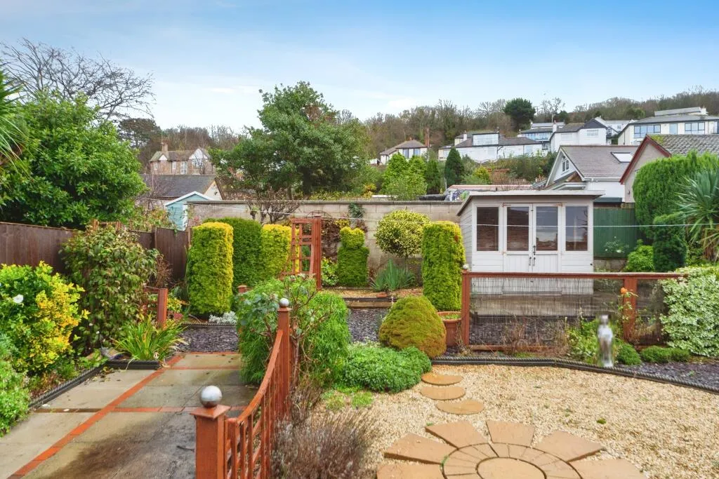 2 bed Bungalow