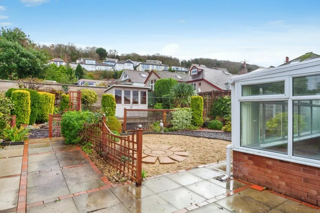 2 bed Bungalow