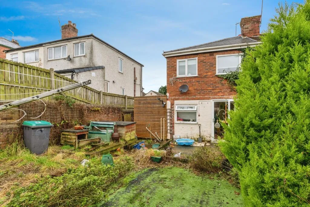 2 bed Semi-Detached