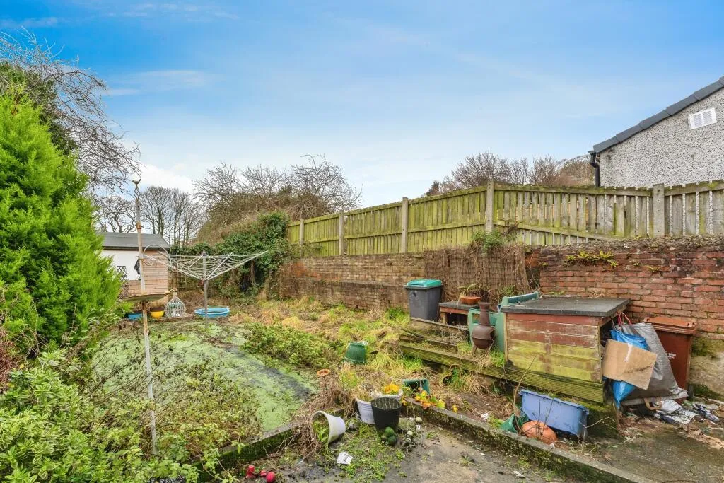 2 bed Semi-Detached