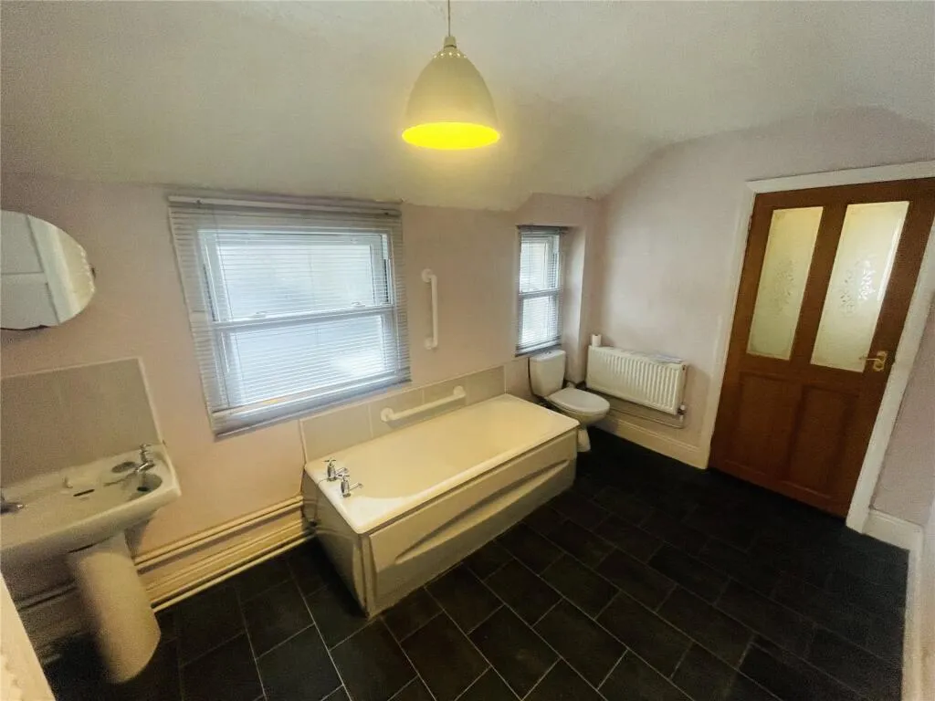 3 bed Terraced
