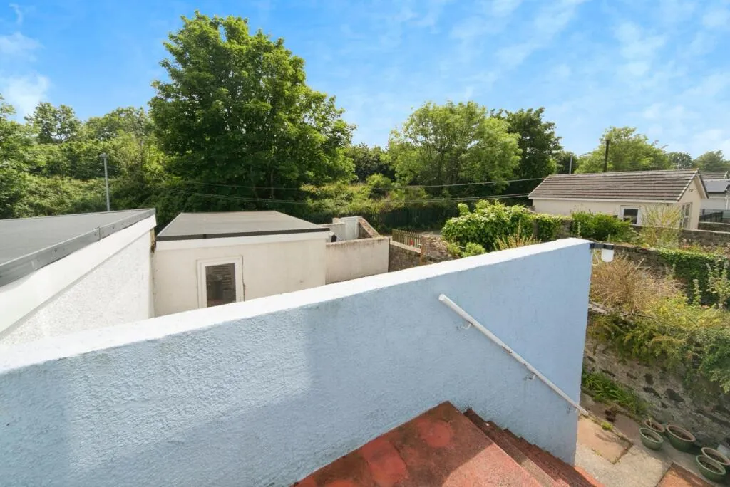 2 bed Apartment