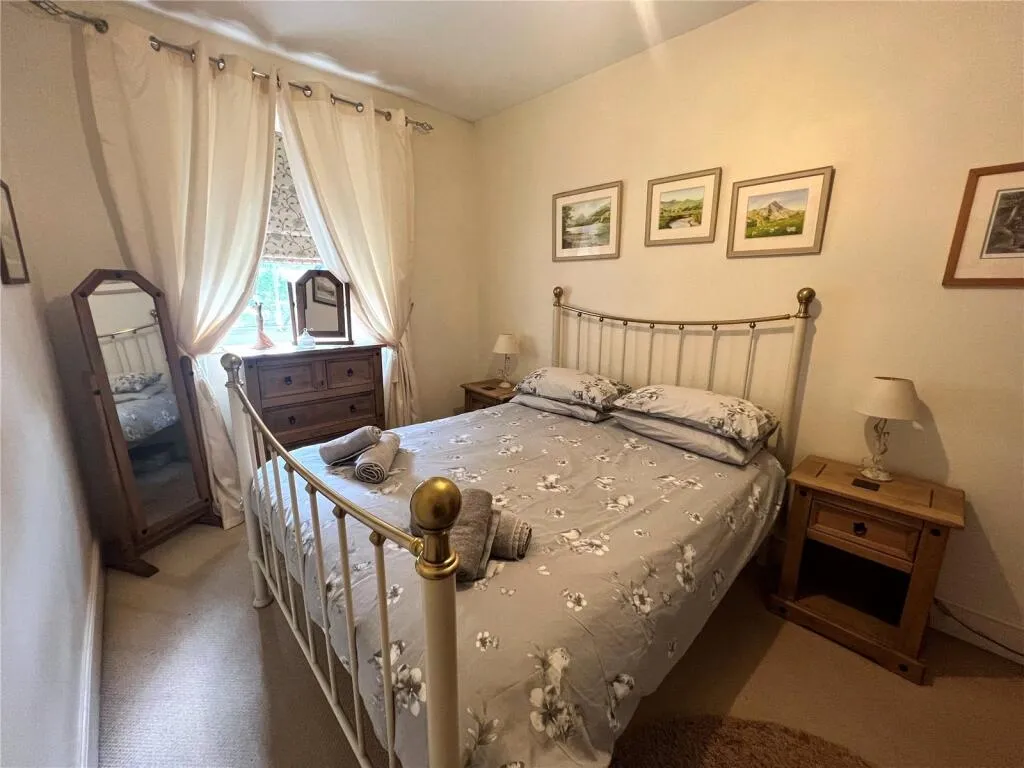 2 bed End of Terrace