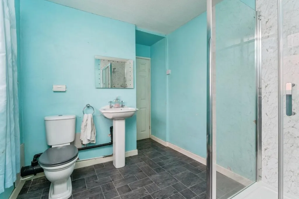 2 bed Semi-Detached Bungalow