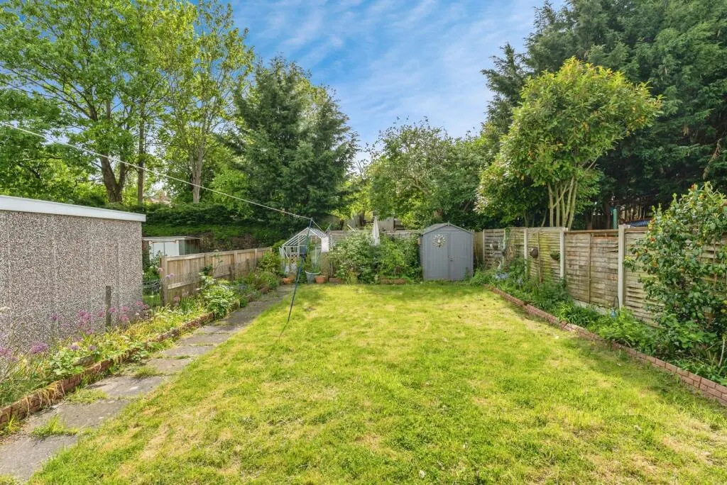 2 bed Semi-Detached Bungalow
