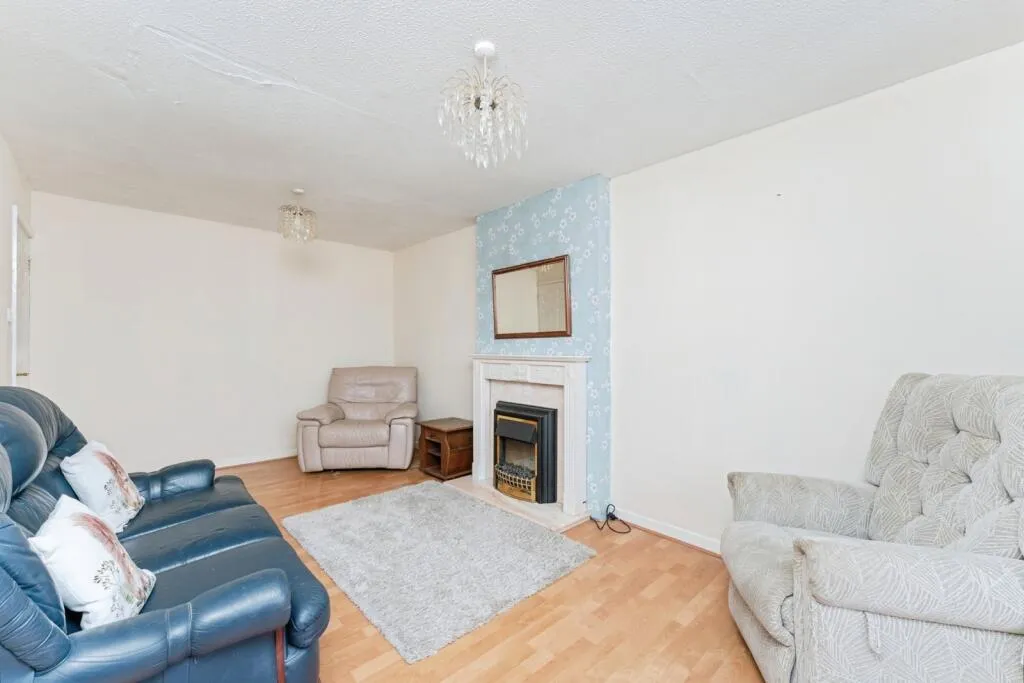 2 bed Semi-Detached Bungalow