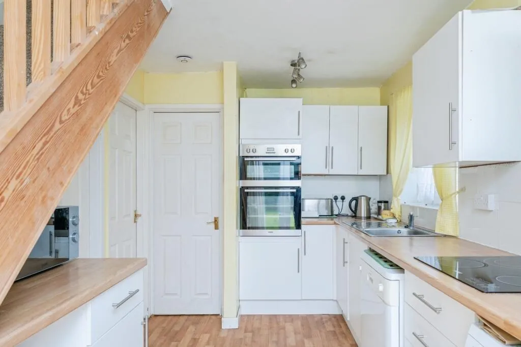 2 bed Semi-Detached Bungalow